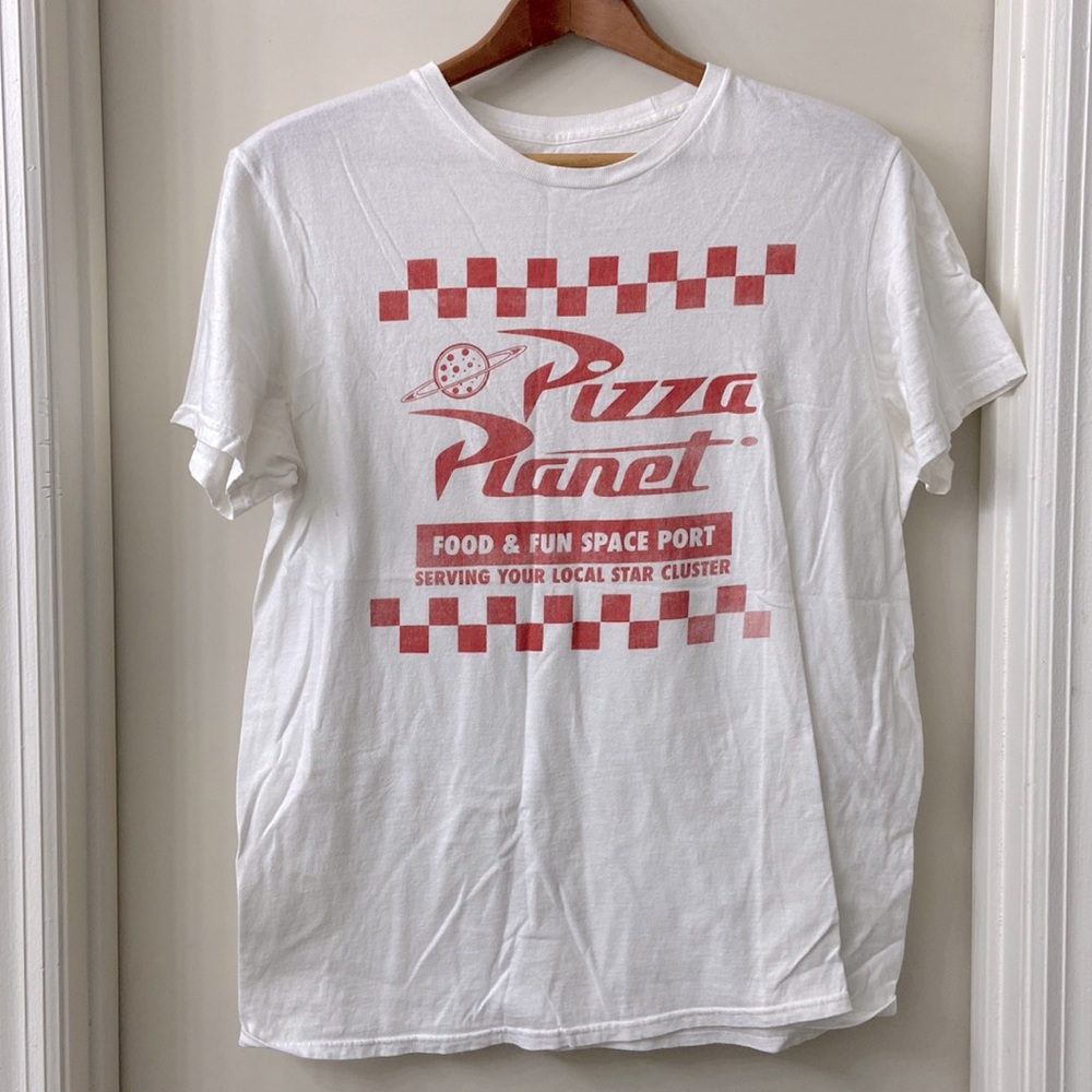 Pizza Planet tee 🍕🛸👽